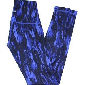 lululemon athletica Blue & Black Abstract Print Leggings